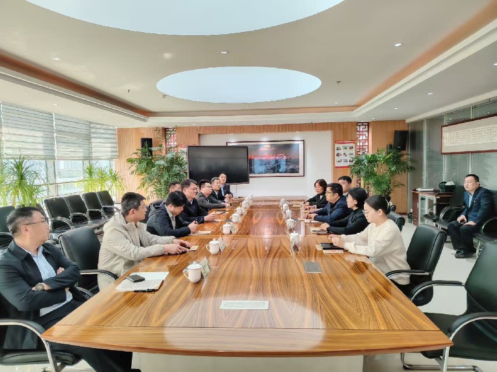 省委金融工委党建督查组莅临山东华鼎伟业 指导交流党建工作